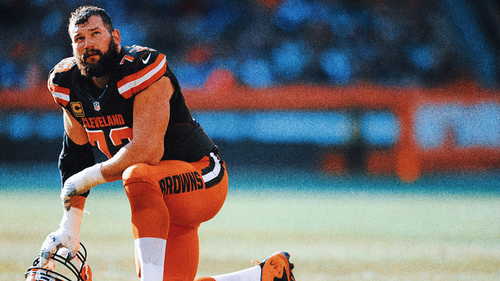NFL Trending Image: Browns' Joe Thomas finally gets biggest win, enters into Hall of Fame